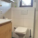 Haus Annemiek Met Balkon 아파트 *