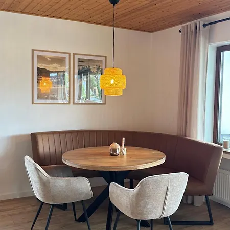 Haus Annemiek Met Balkon